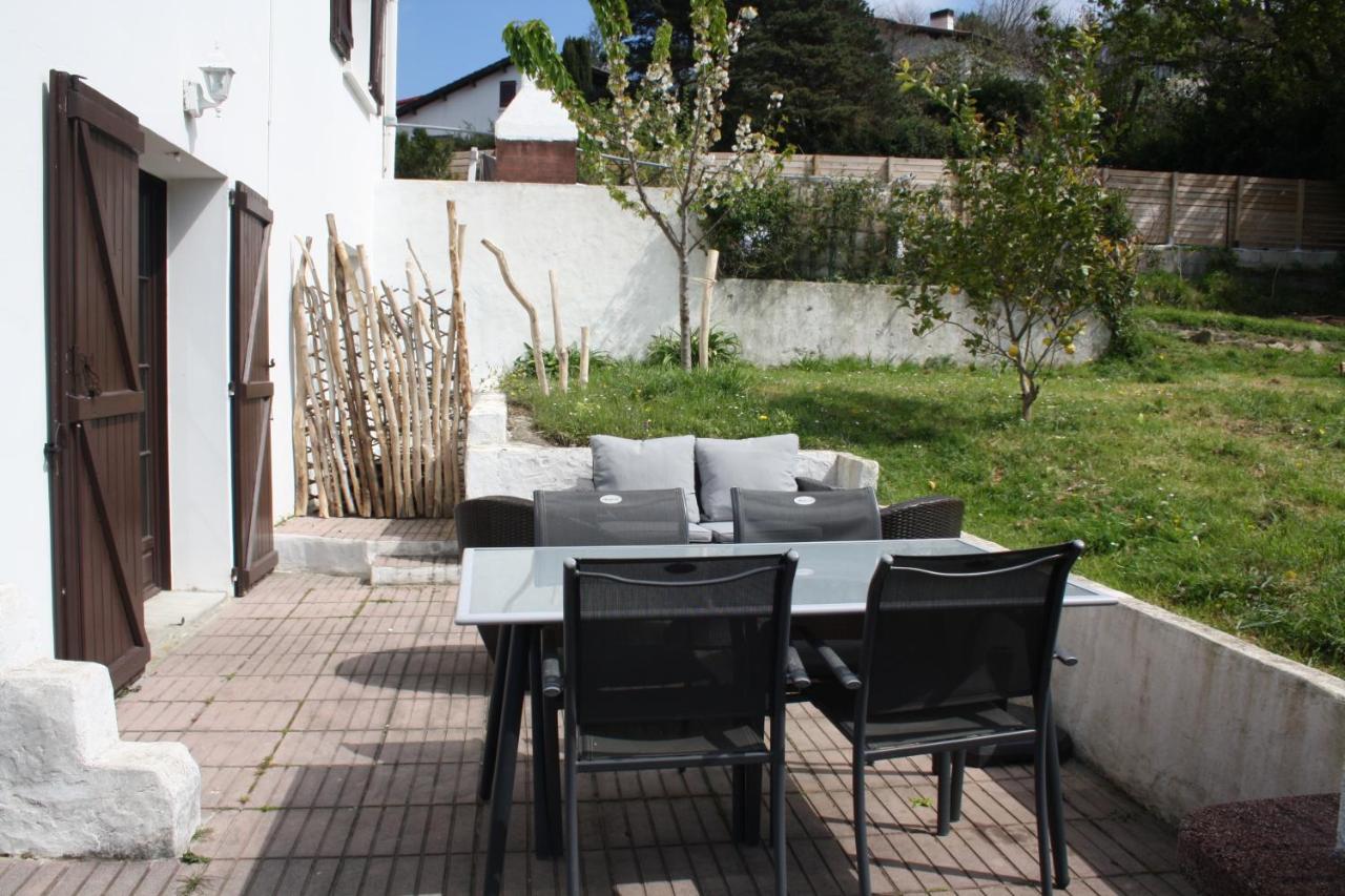 Appartement Au Calme A Hendaye Bagian luar foto
